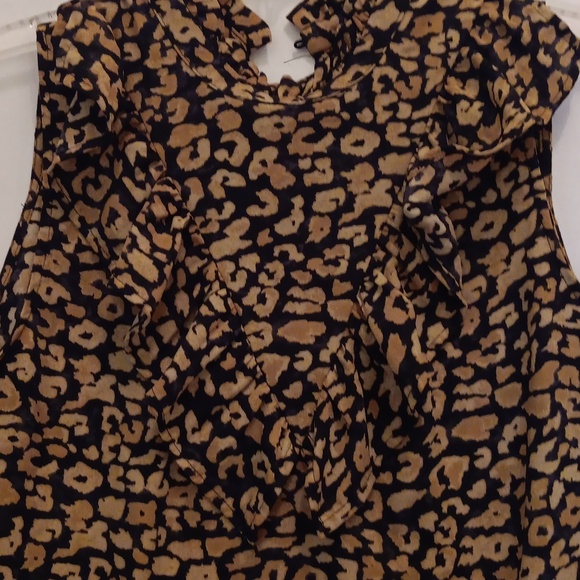 CHIC  ANIMAL PRINT RUFFLE BLOUSE - Picture 2 of 4